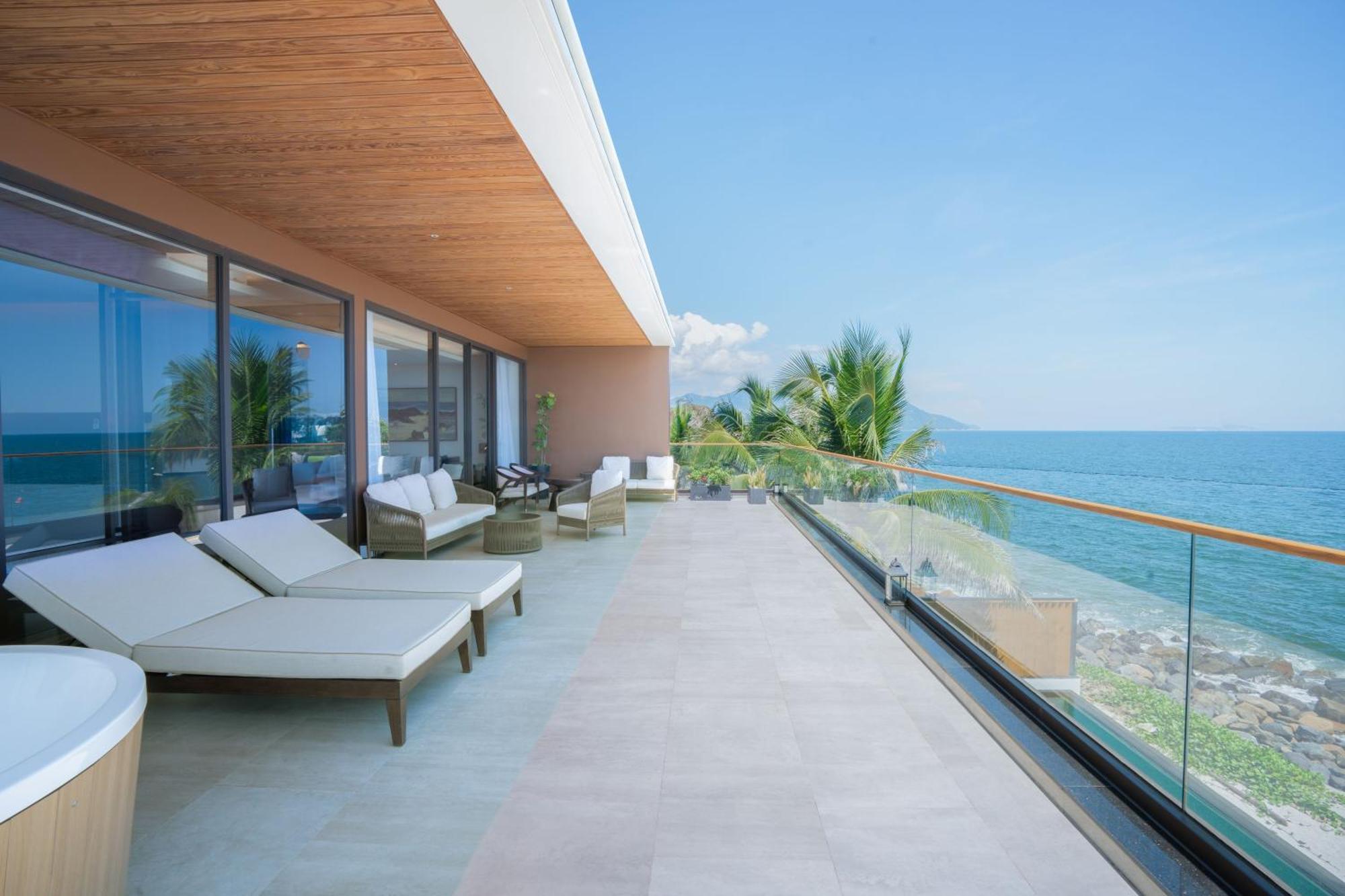 Villa Le Corail, A Gran Melia Hotel Nha Trang Exterior photo